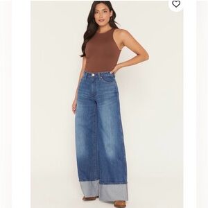 Wrangler Wide-Leg Jeans